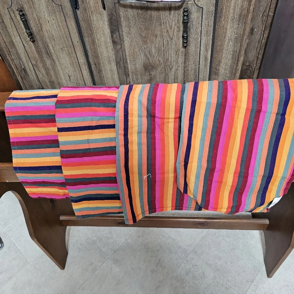 Crate & Barrel Fiesta Stripes Cloth Napkins 21